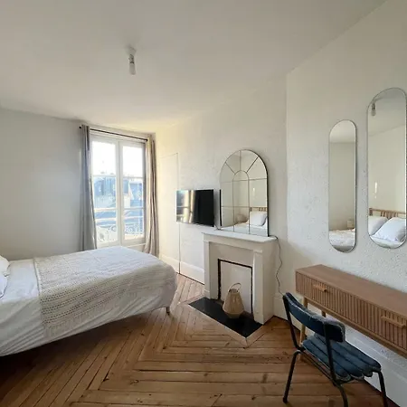 Apartment Lumineux Au Coeur Historique De *